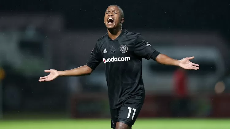 Luvuyo Memela in Orlando Pirates colors.