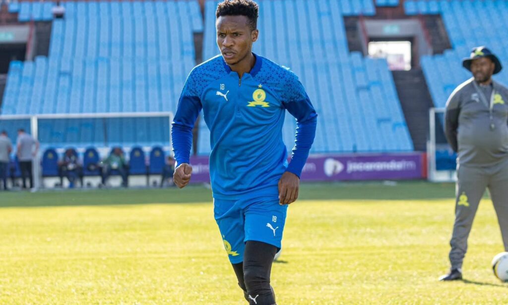 Themba Zwane of Mamelod Sundowns at training