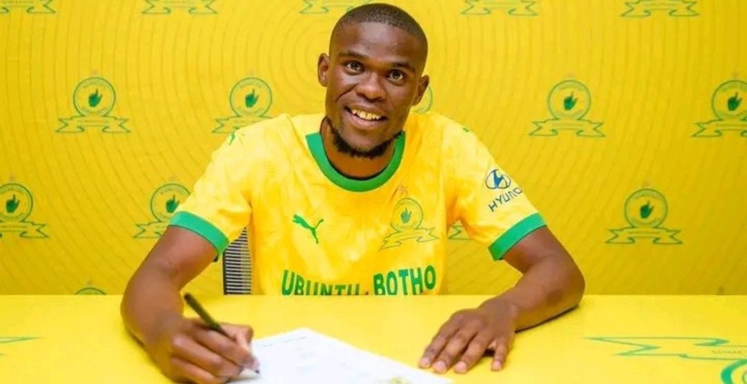 Zuko Mdunyelwa during his unveiling at Mamelodi Sundowns