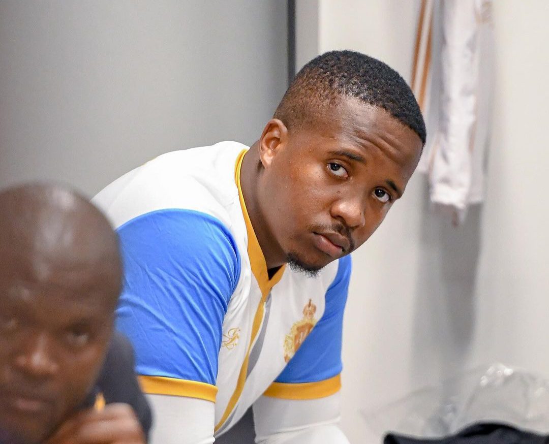 Ernst Middendorp labels Andile Mpisane's appearance as comedy