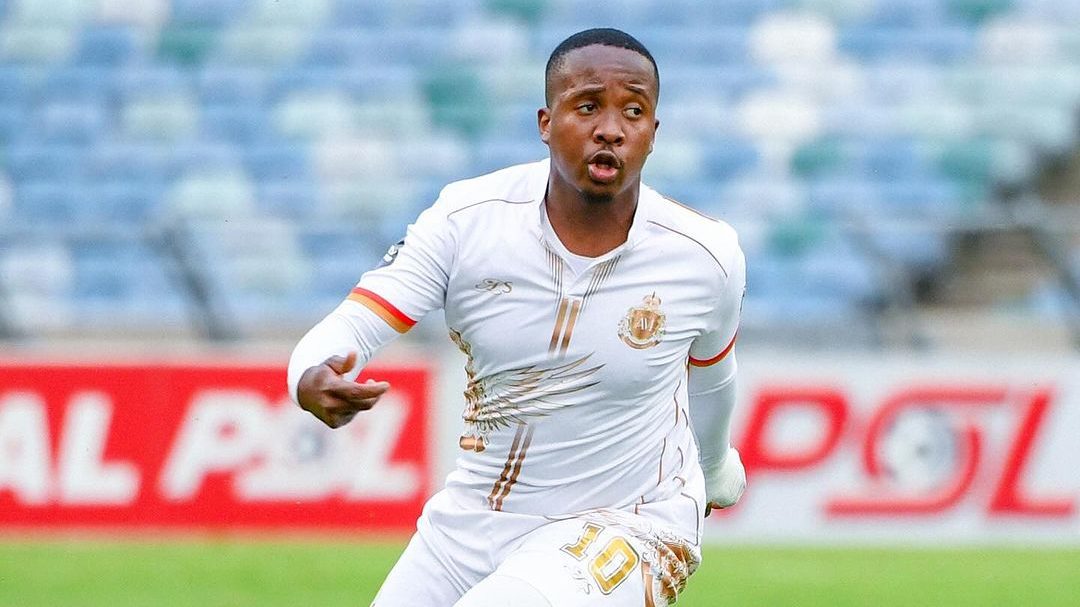 Ernst Middendorp labels Andile Mpisane's appearance as comedy