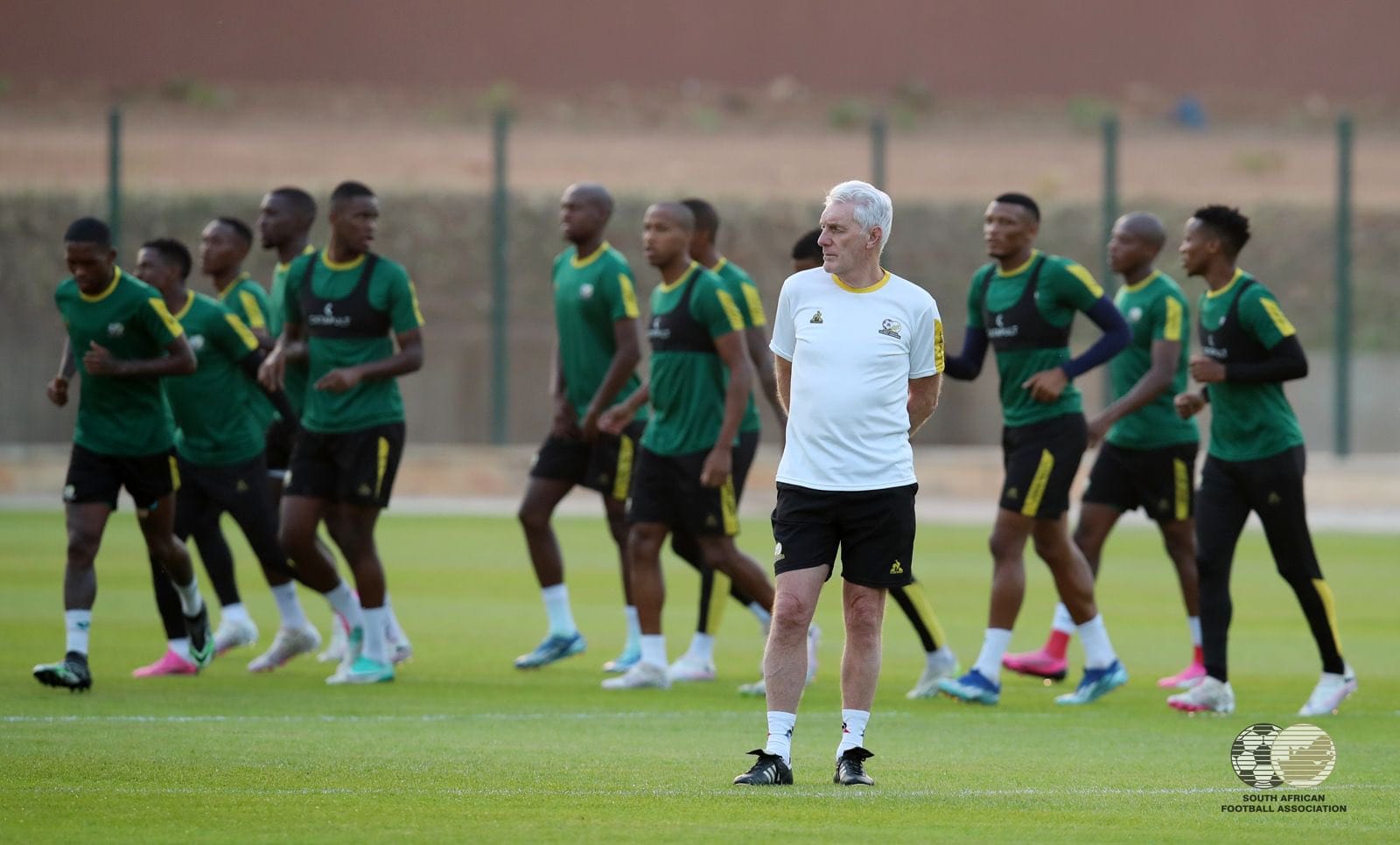 Veli Mothwa on Hugo Broos