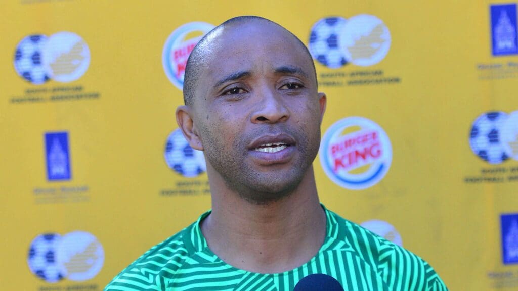 Former Amajita coach Thabo Senong has made a bold declaration about the Zimbabwe senior national team job.