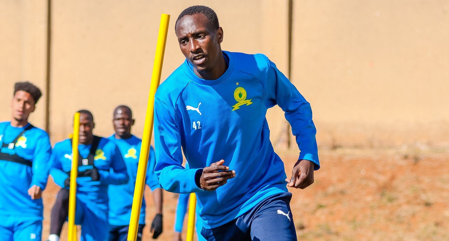Nyiko Mobbie at Mamelodi Sundowns training
