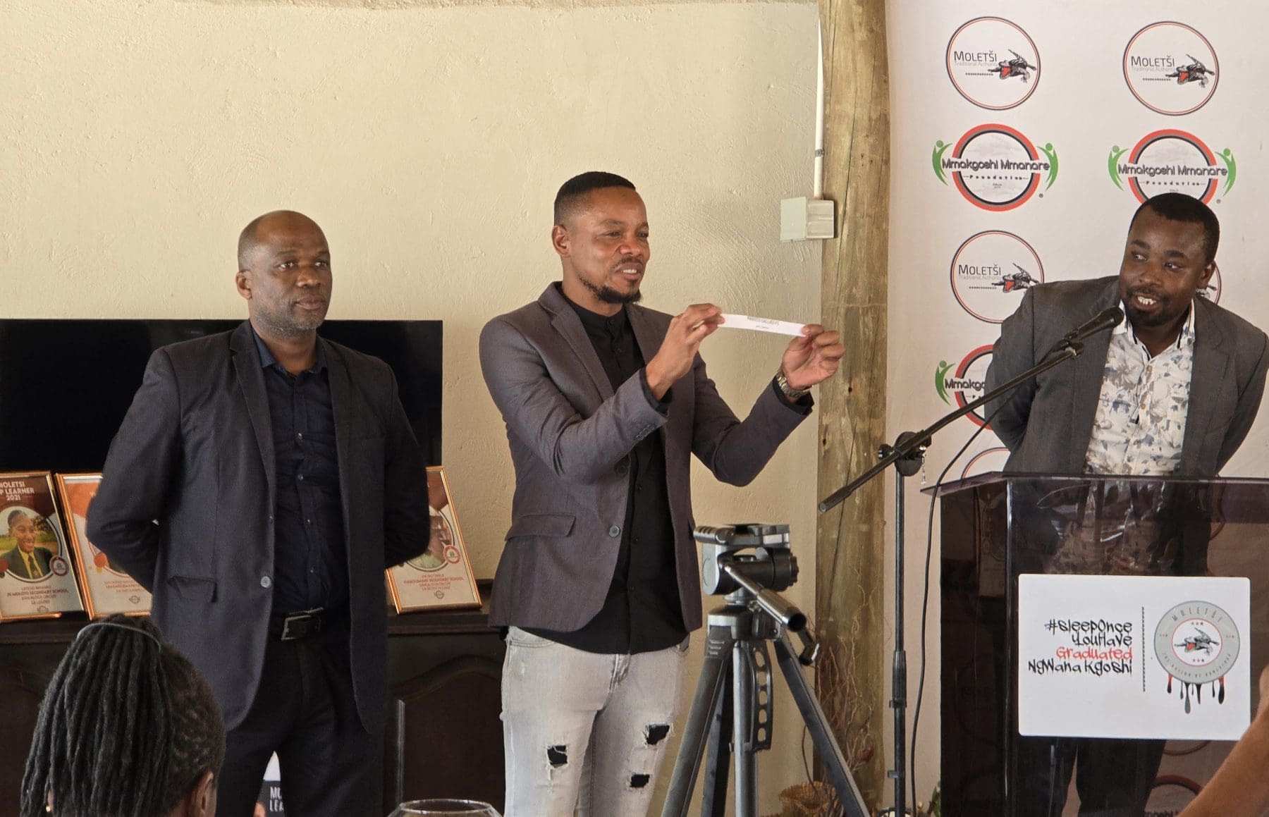 Bafana Bafana and Leeds United legend Lucas Radebe is set to headline the SA legends who will take on their Moletjie counterparts as part of the Kgoshi Kgabo Moloto III birthday celebrations.