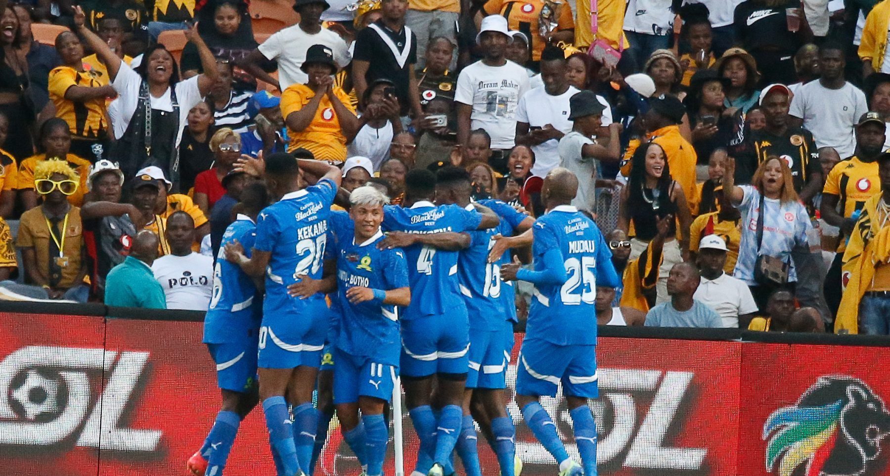 Mamelodi Sundowns celebrating after scoring against Kaizer Chiefs