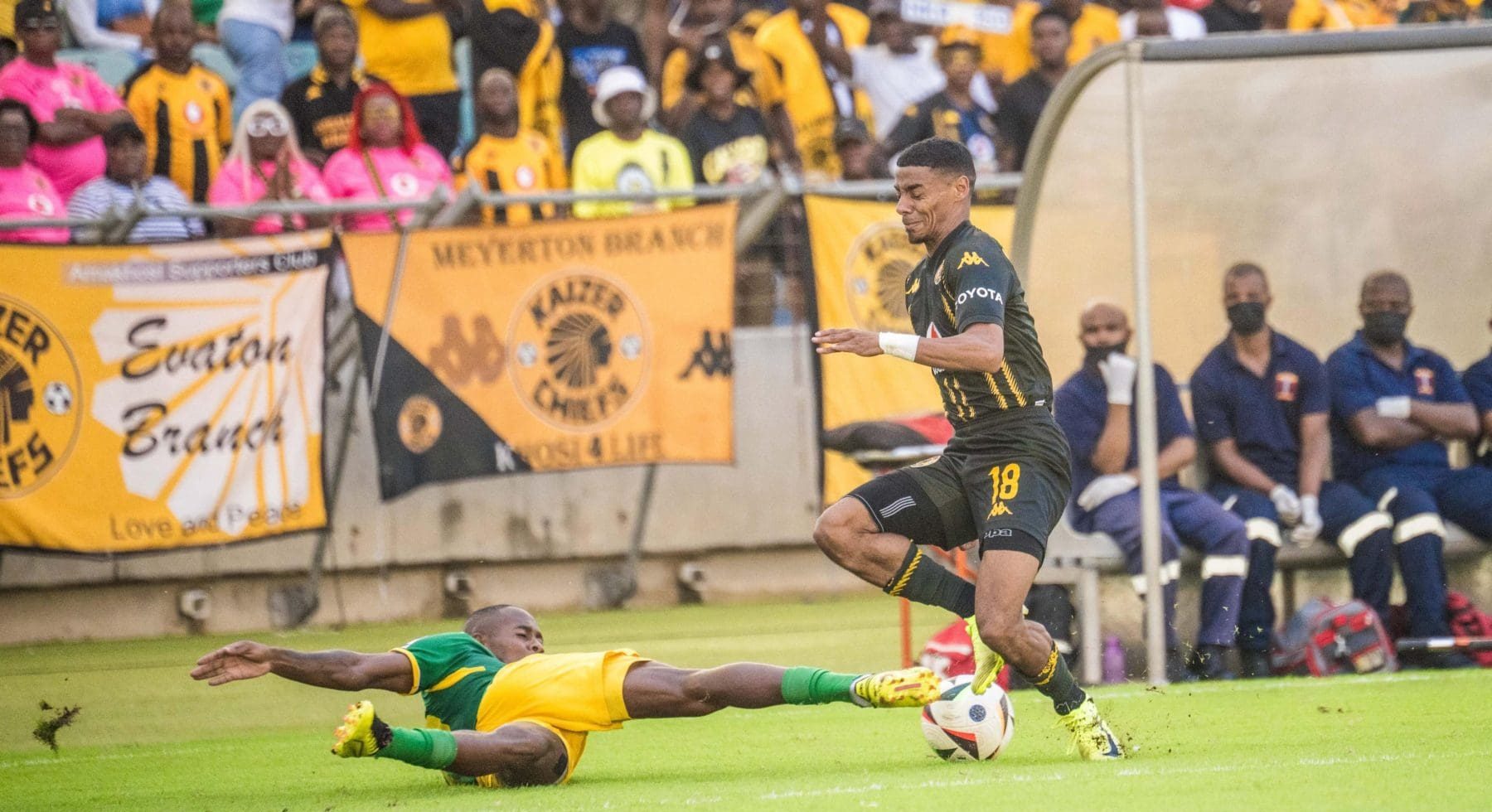 Dillan Solomons in action for Kaizer Chiefs against Golden Arrows in a Betway Premiership clash