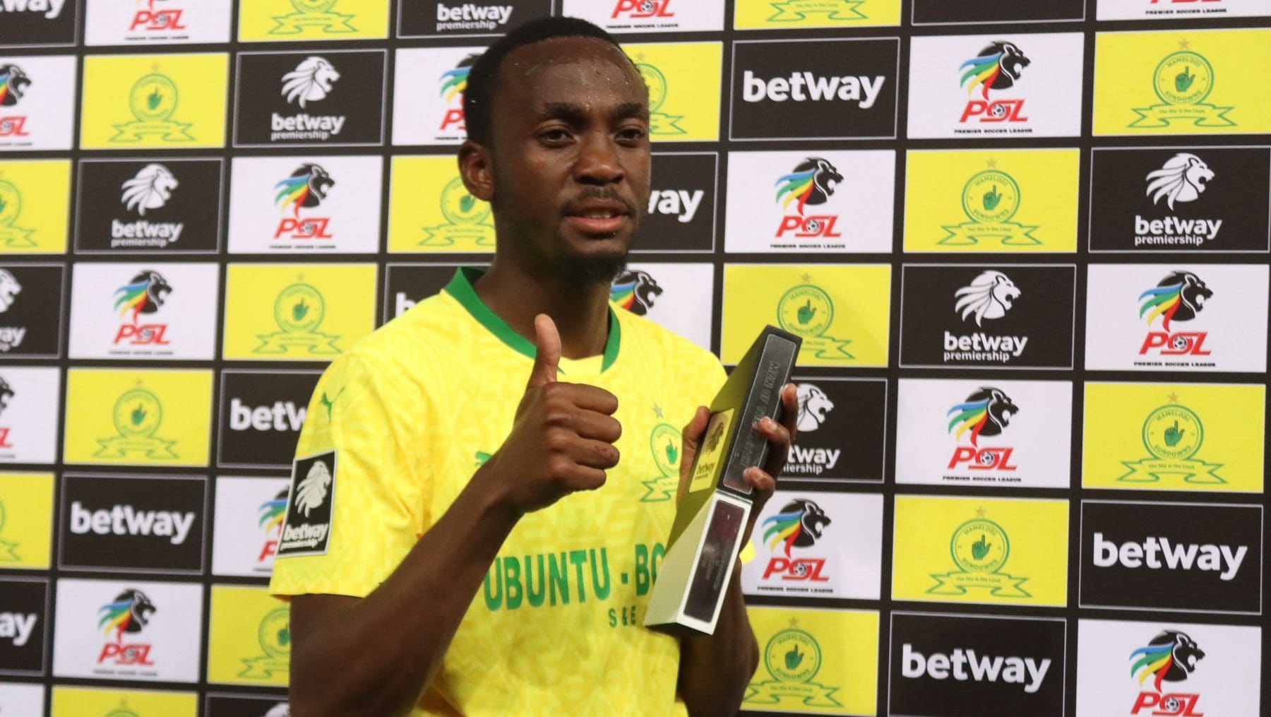Mamelodi Sundowns forward Peter Shalulile after being awarded the Man of the Match accolade