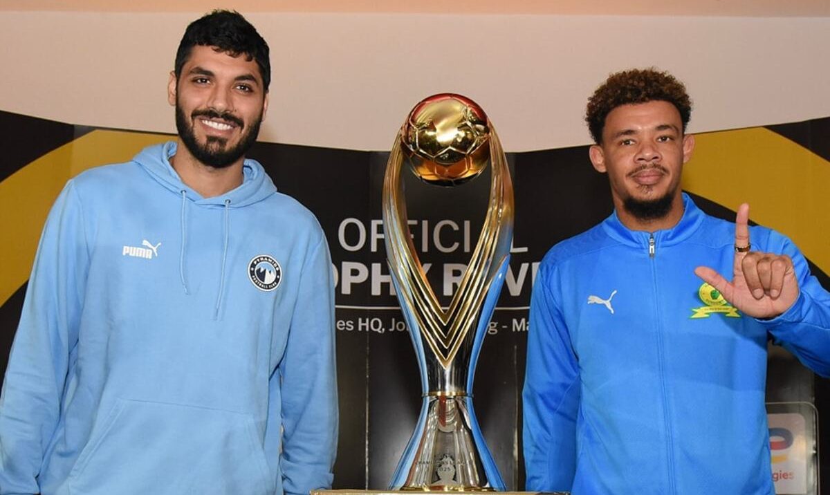 Pyramids FC and Mamelodi Sundowns players with the CAF Champions League final
