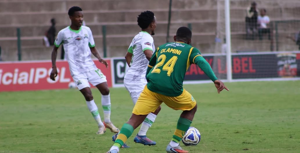 Golden Arrows and Marrumo Gallants players challenging for the ball