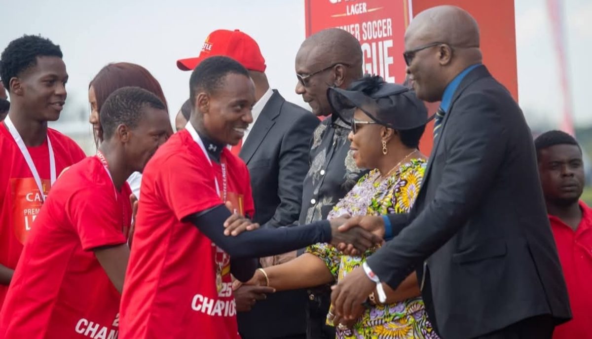 Former Kaizer Chiefs star Khama Billiat receiving his Zimbabwe PSL league medal
