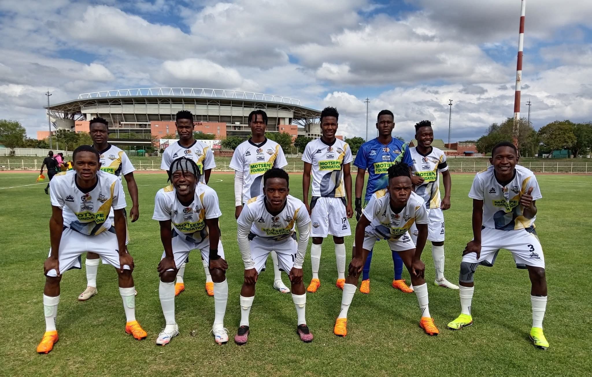 Makotopong Bahumi FC players