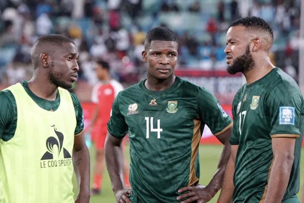 Mbekezeli Mbokazi with Bafana Bafana teammates