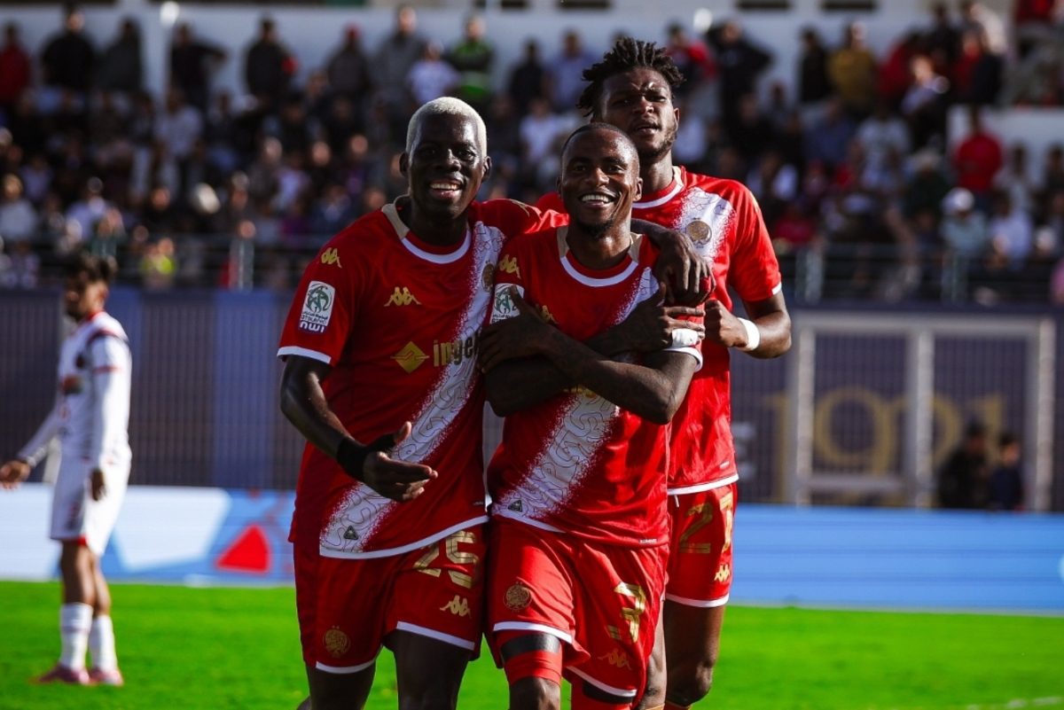 Wydad AC players celebrate Thembinkosi Lorch's goal