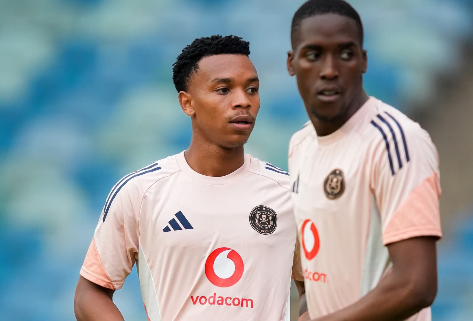 Boitumelo Radiopane doing the warm-ups ahead of the Carling Cup