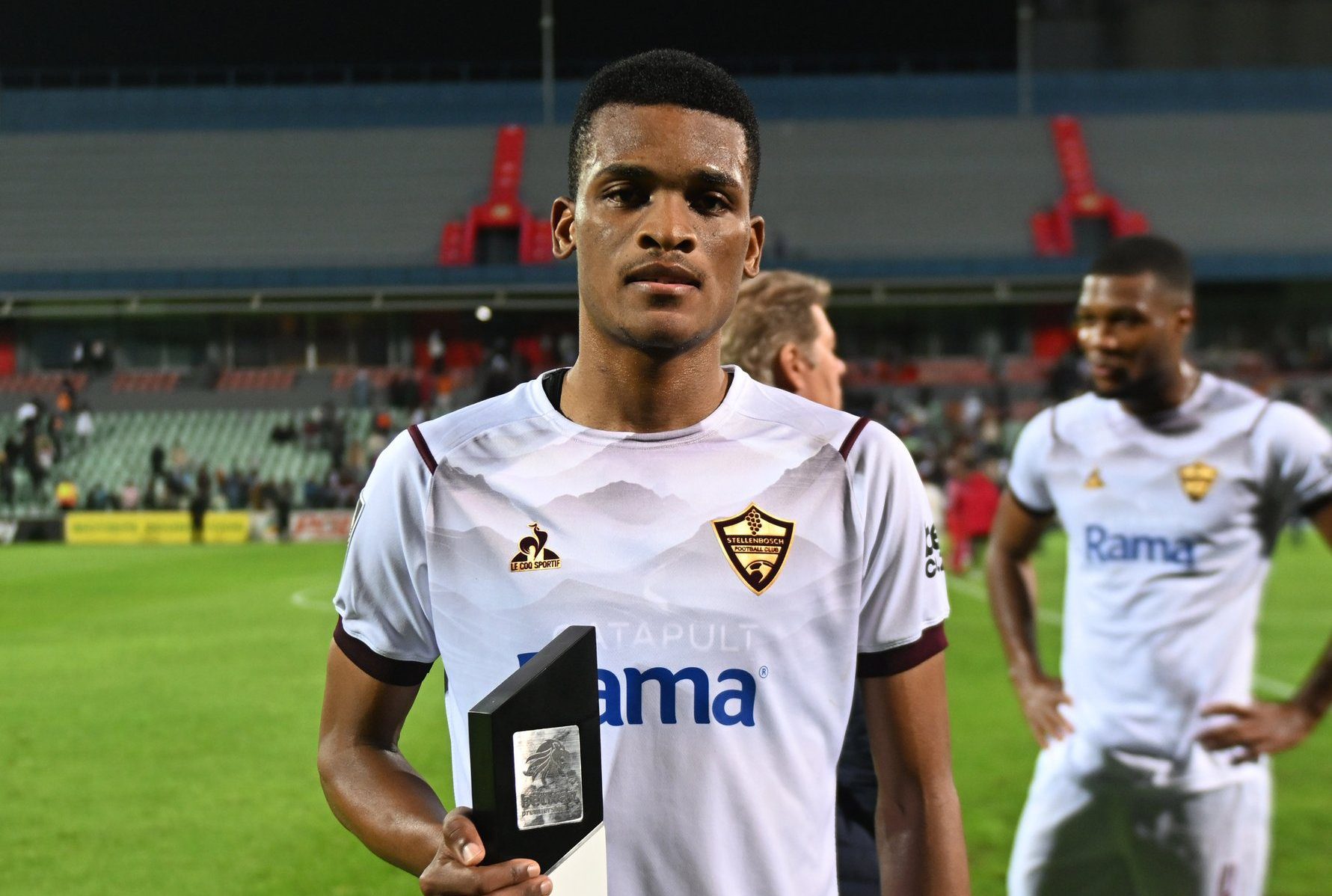 Mthetheleli Mthiyane holding MOTM award