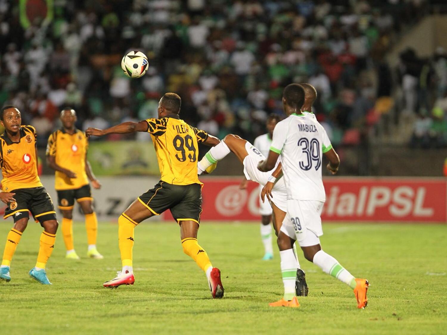 Kaizer Chiefs' Glody Lilepo in action against Marumo Gallants