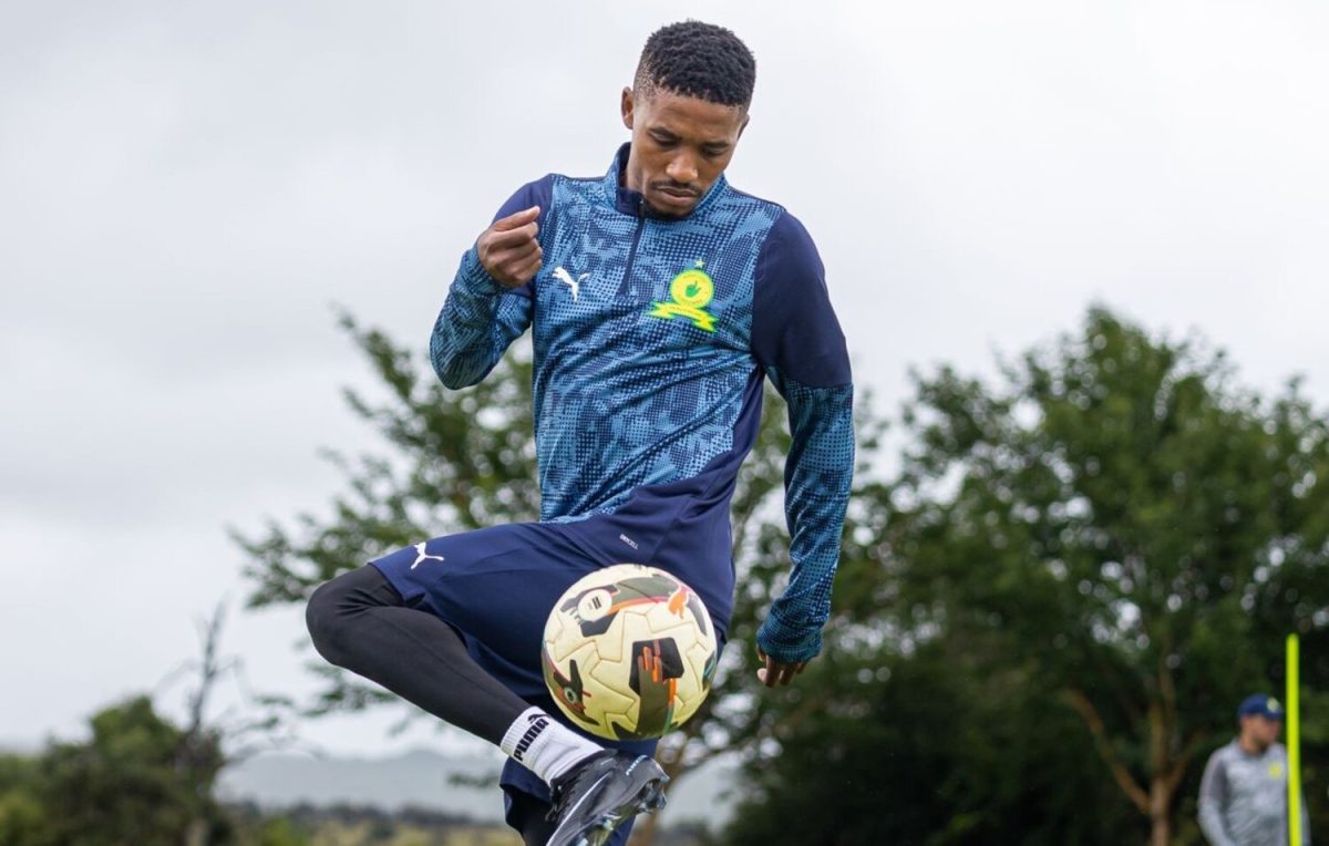Monnapule Saleng in Mamelodi Sundowns colours during training session