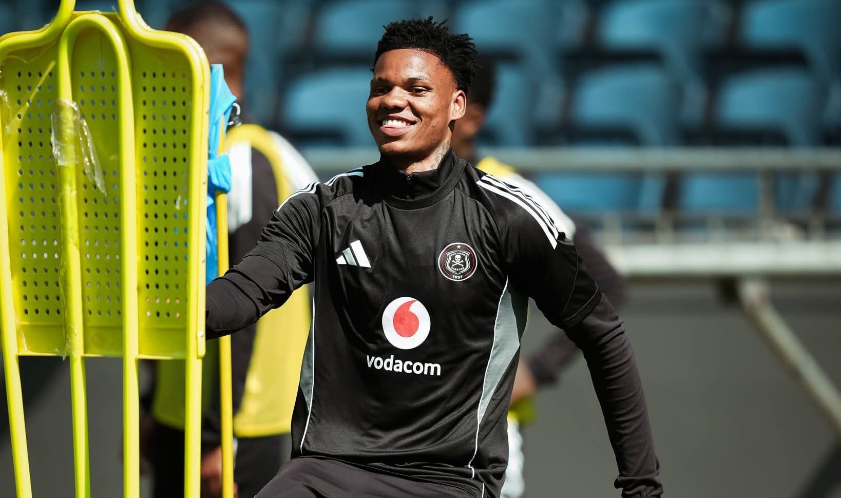 Sinoxolo Kwayiba at Orlando Pirates training