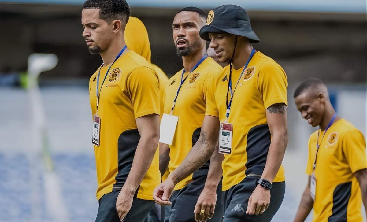 Kaizer Chiefs players walking