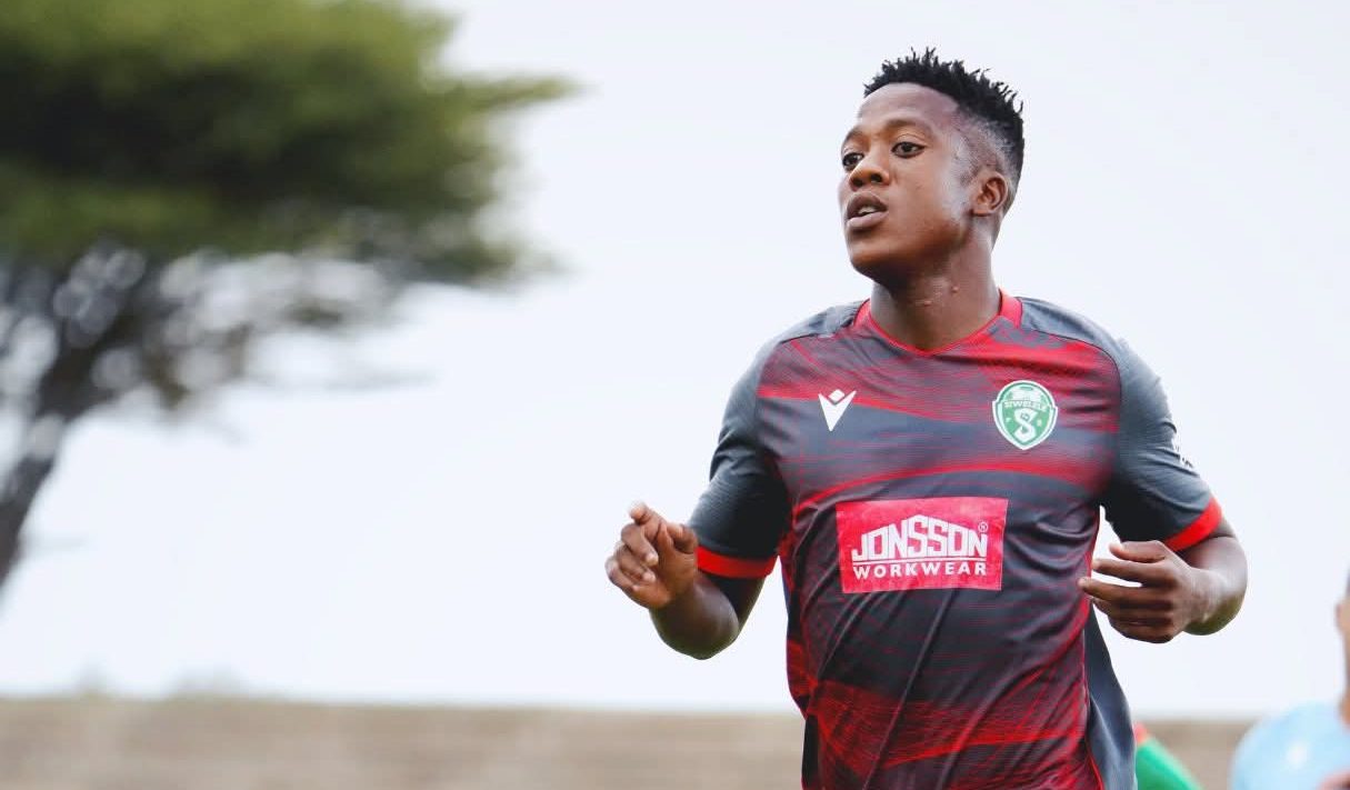 Kgaogelo Sekgota at Siwelele FC training