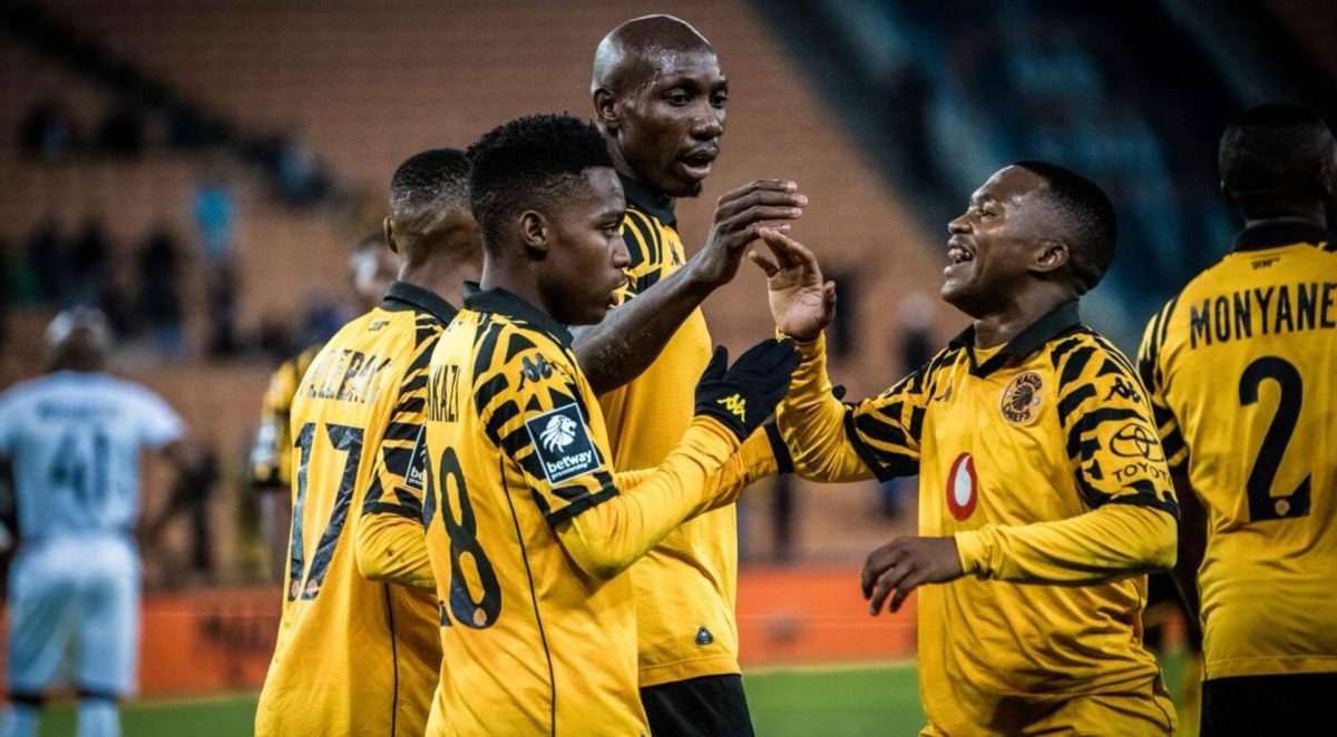 Mduduzi Shabalala with his Kaizer Chiefs teammates