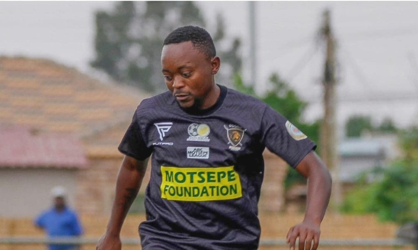 Mkhanyiseli Siwahla in action for Lerumo Lions