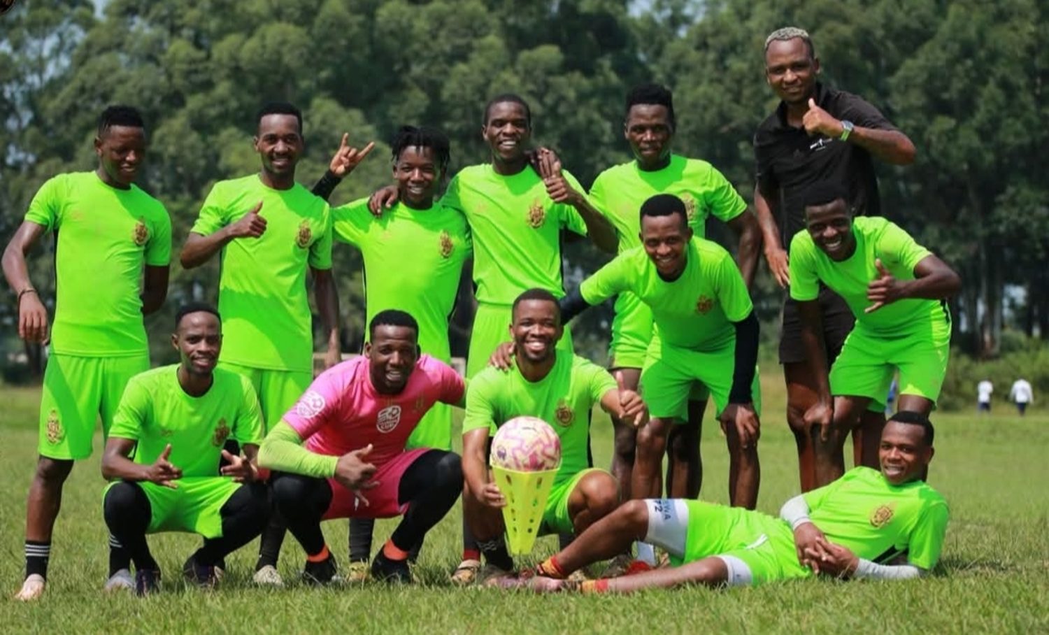 Brilliant Khuzwayo with Mbabane Highlanders AM players at training