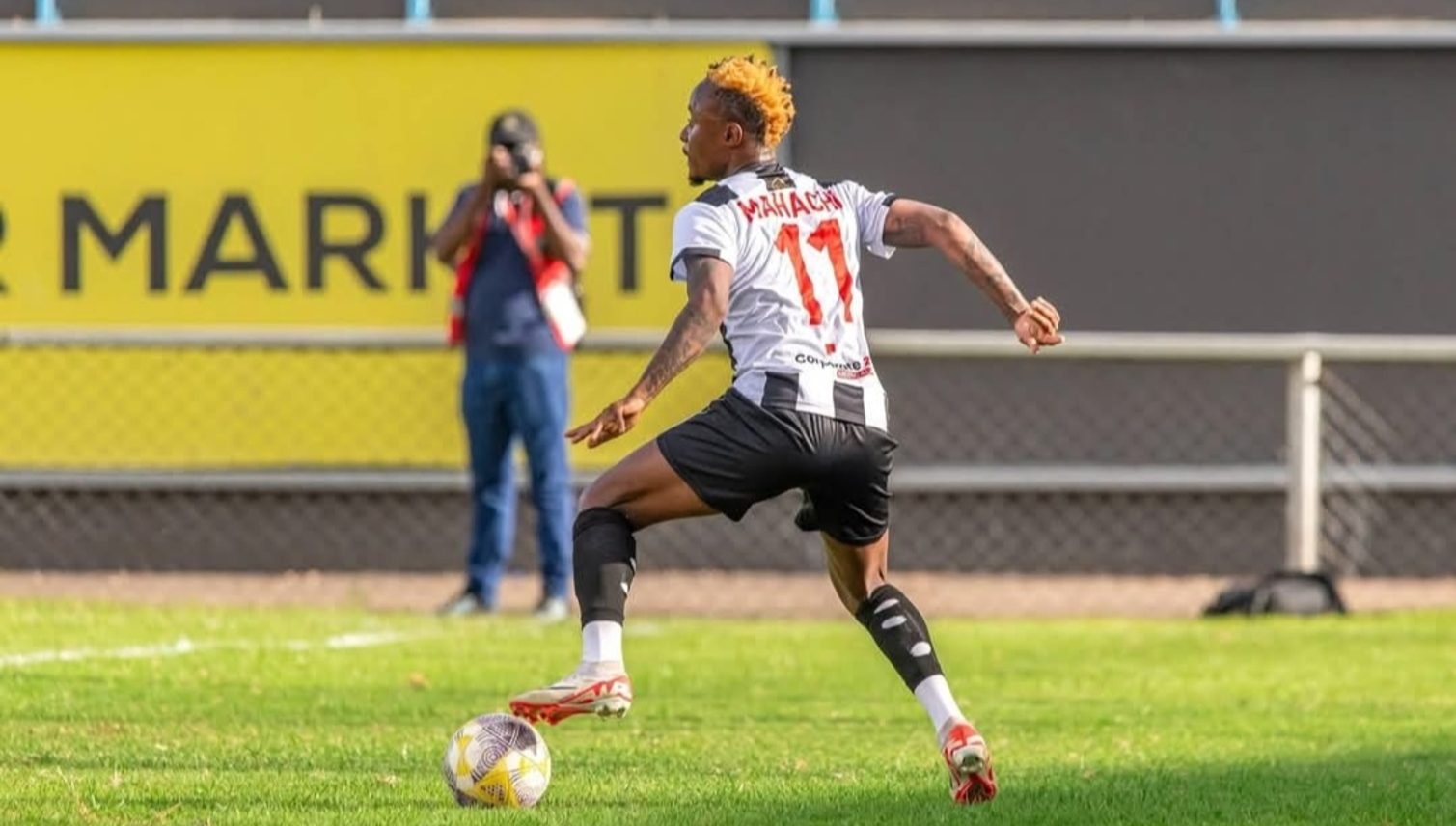 Kudakwashe Mahachi in action for Highlanders