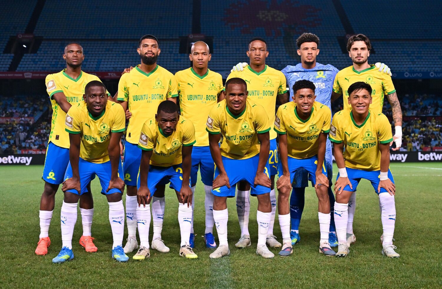 Mamelodi Sundowns players pose for a team picture