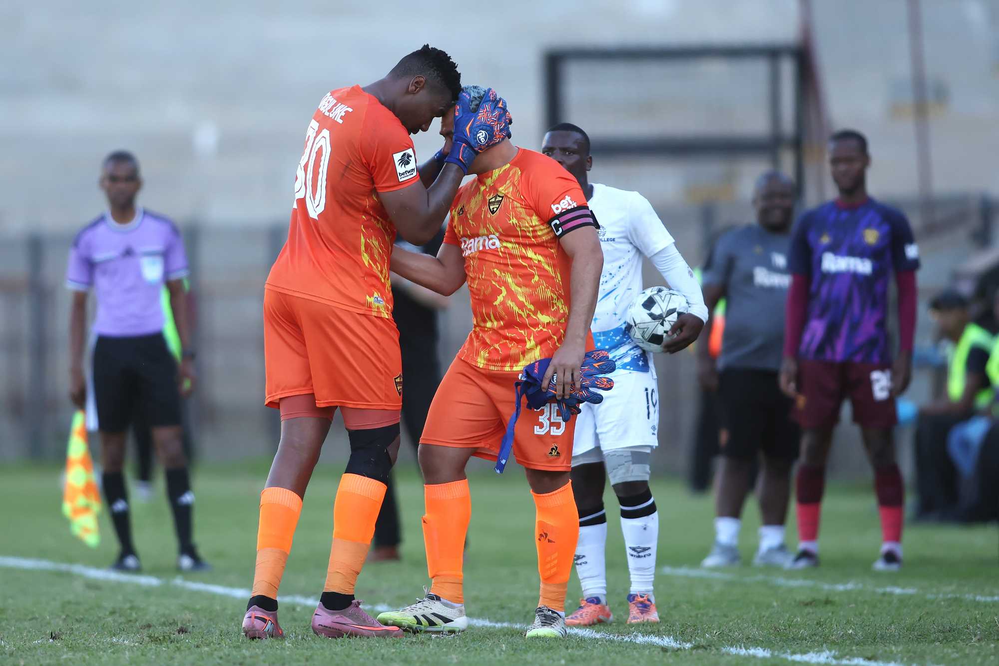 Lee Langeveldt coming in as a substitute for Oscarine Masuluke 