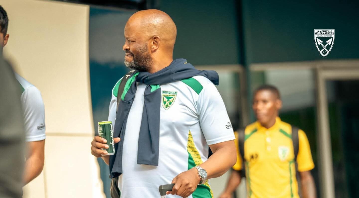 Manqoba Mngqithi with Golden Arrows