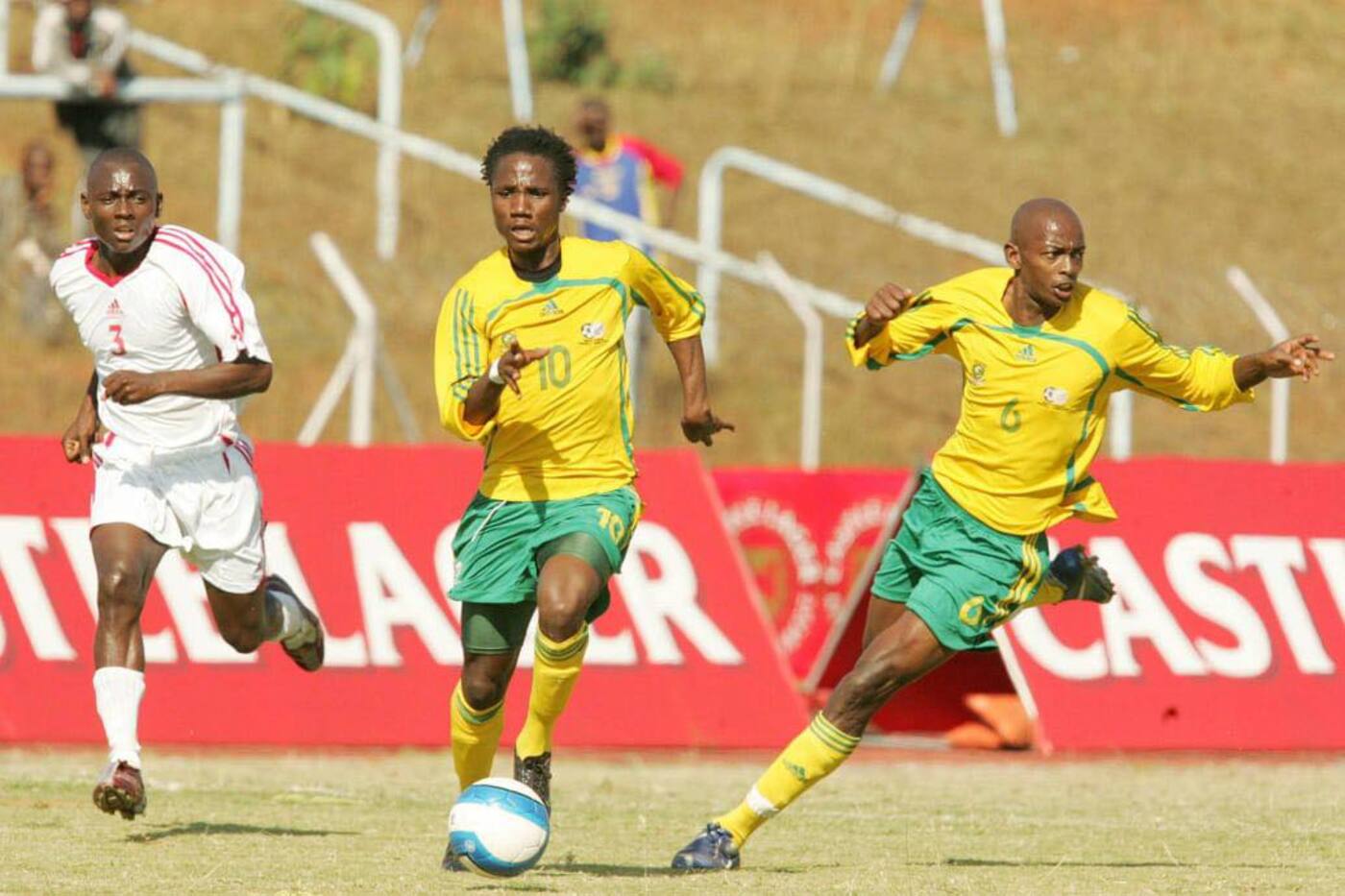 Papi Zothwane and Teko Modise playing for Bafana Bafana