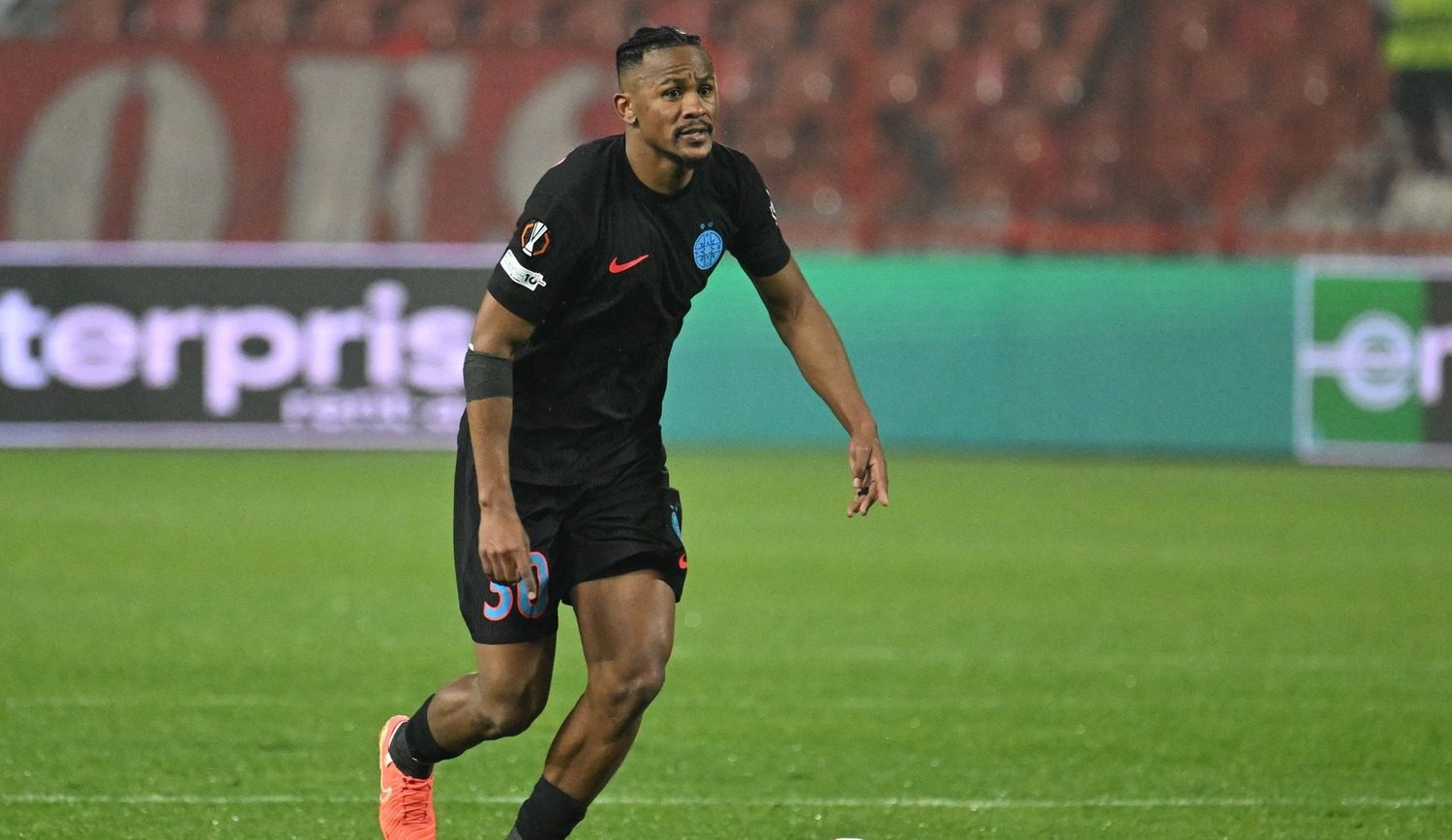 Siyabonga Ngezana in action for FCSB