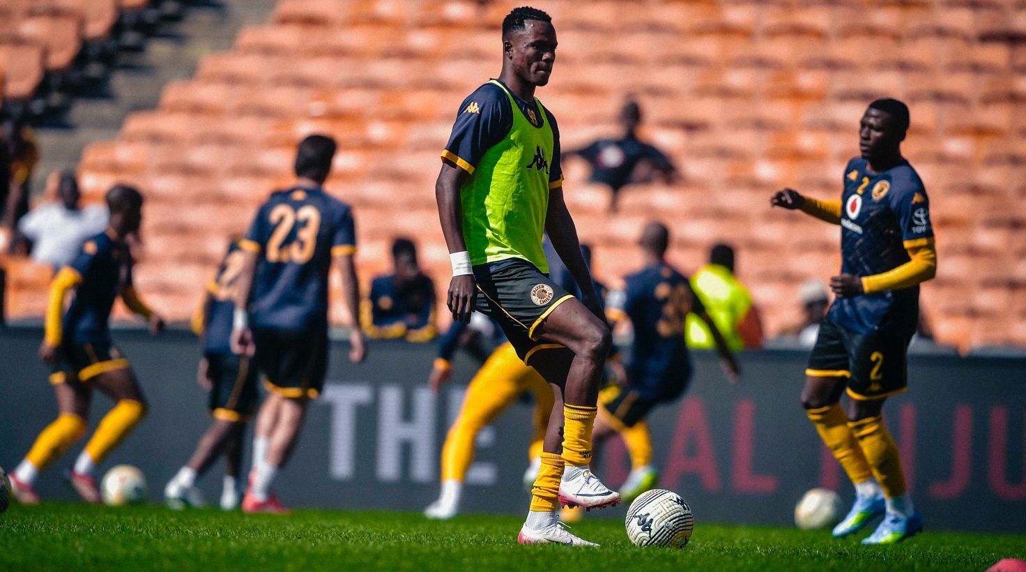 Kaizer Chiefs forward Glody Makabi Lilepo during a warm up with teammates